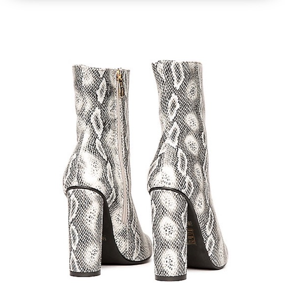 🆕 Bryce Vegan Snake Skin Print Ankle Booties - Picture 4 of 8